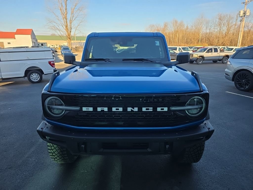 New 2025 Ford Bronco Badlands image 3