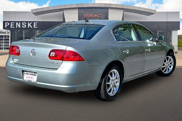 Used 2007 Buick Lucerne CXL w/ Luxury Package FWD image 2