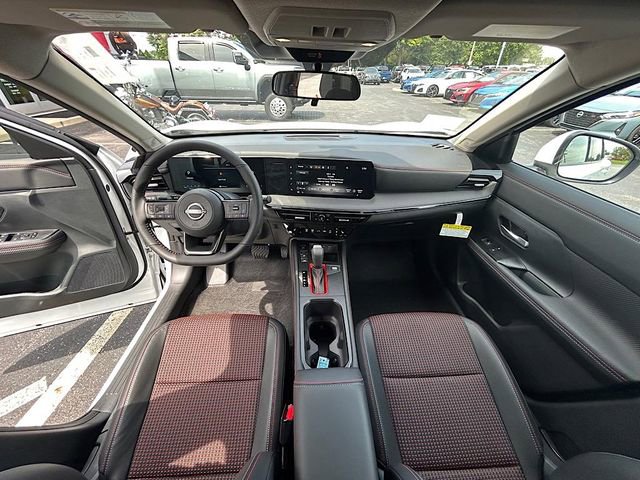 New 2025 Nissan Kicks SR w/ SR Premium Package image 21