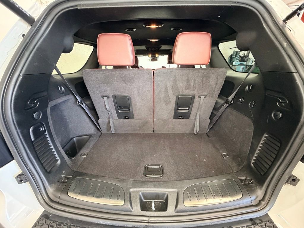 Used 2024 Dodge Durango R/T w/ Tow 'N Go Group AWD/4WD image 8
