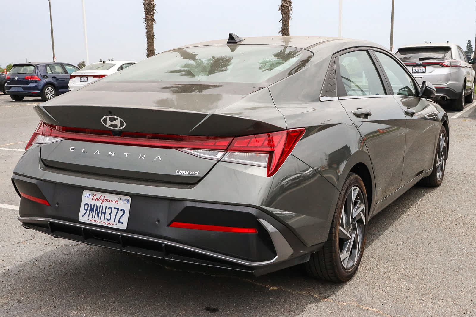 Used 2024 Hyundai Elantra Limited FWD image 12