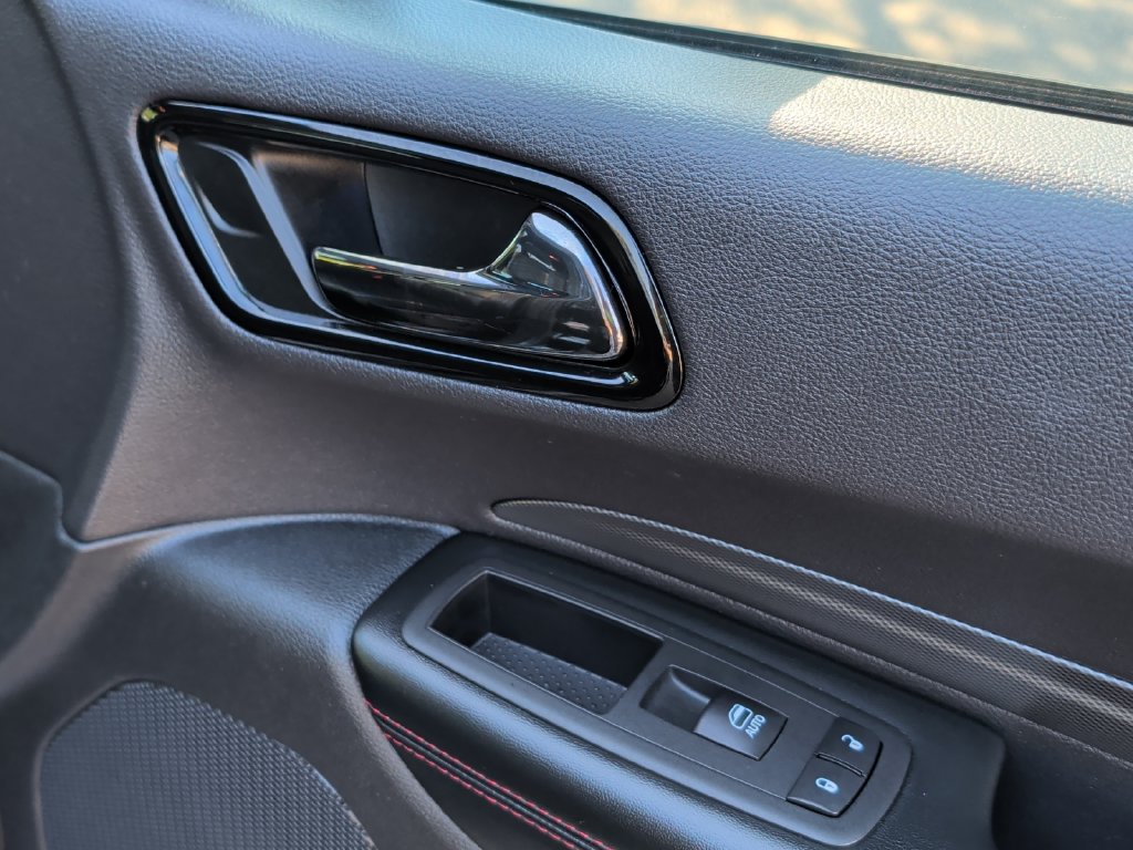 Used 2025 Dodge Durango GT AWD/4WD image 36