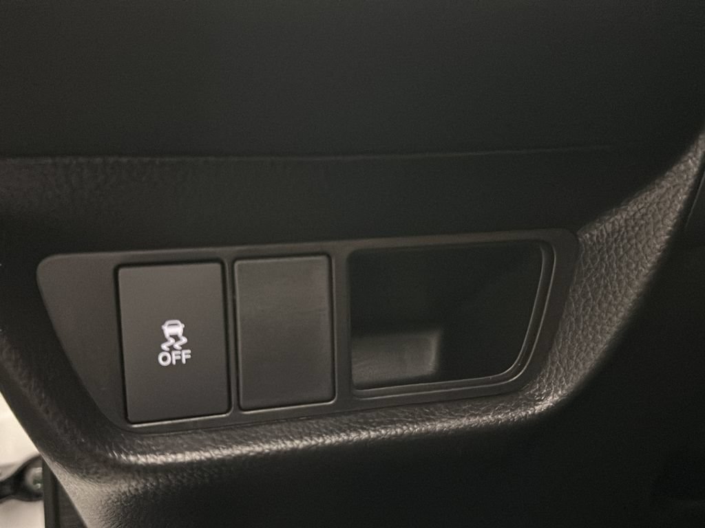 Certified 2026 Honda HR-V Sport image 31