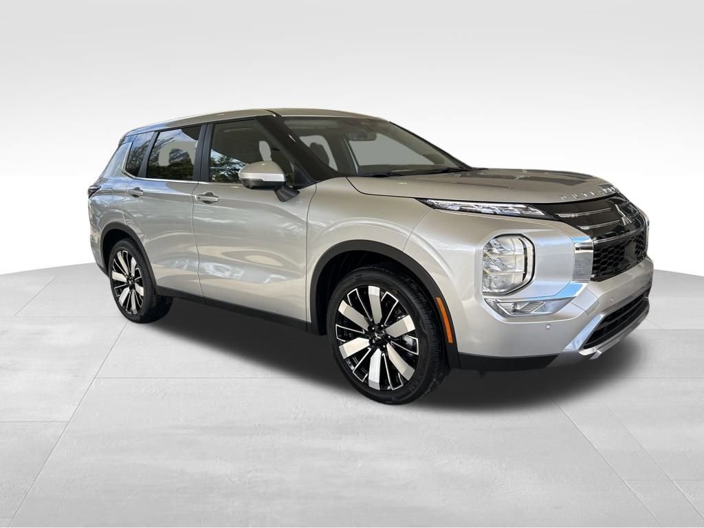 New 2026 Mitsubishi Outlander SE video 2