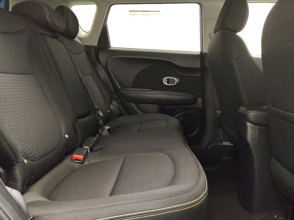 Used 2016 Kia Soul + w/ Designer's Package FWD image 19
