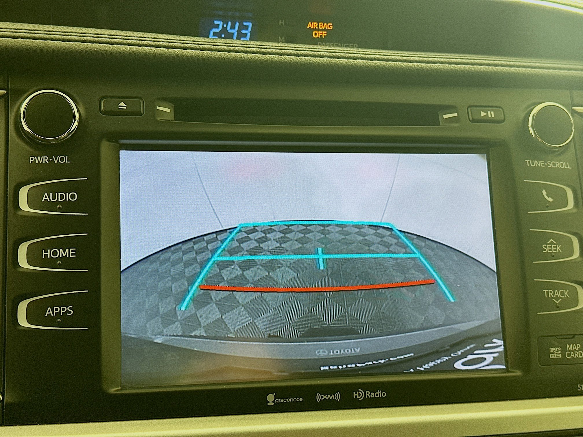 Used 2019 Toyota Highlander SE w/ Nightshade Edition AWD/4WD image 21