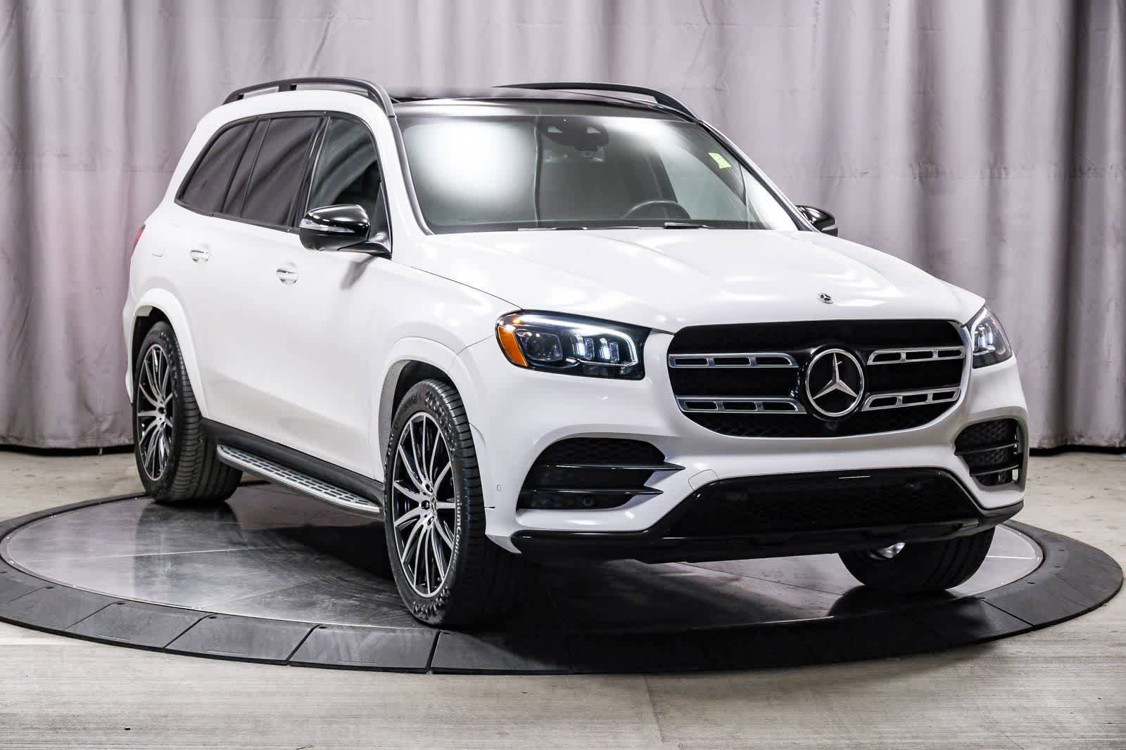 Certified 2023 Mercedes-Benz GLS 580 4MATIC image 4