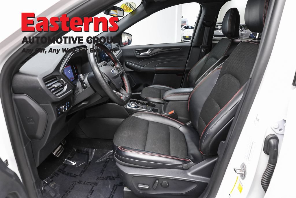 Used 2024 Ford Escape ST-Line Select w/ Tech Pack #1 AWD/4WD image 16