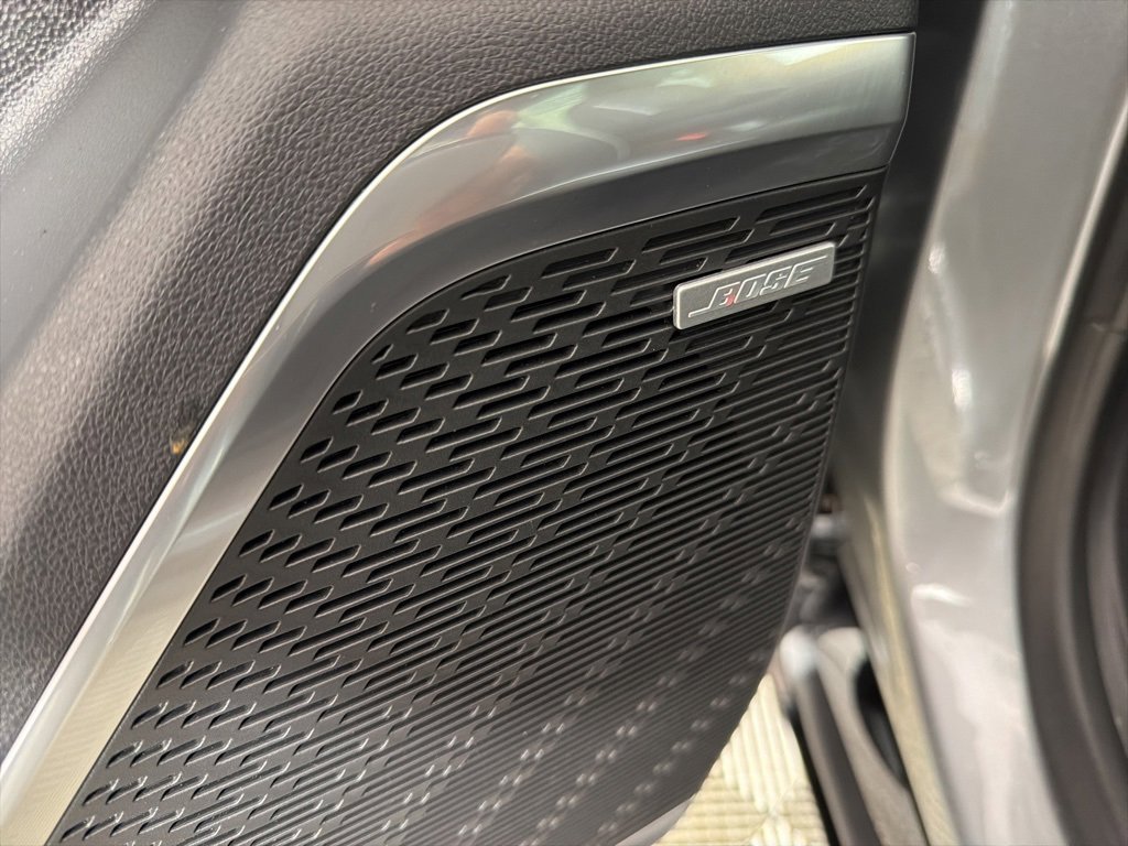 Used 2025 Buick Enclave Sport Touring image 19