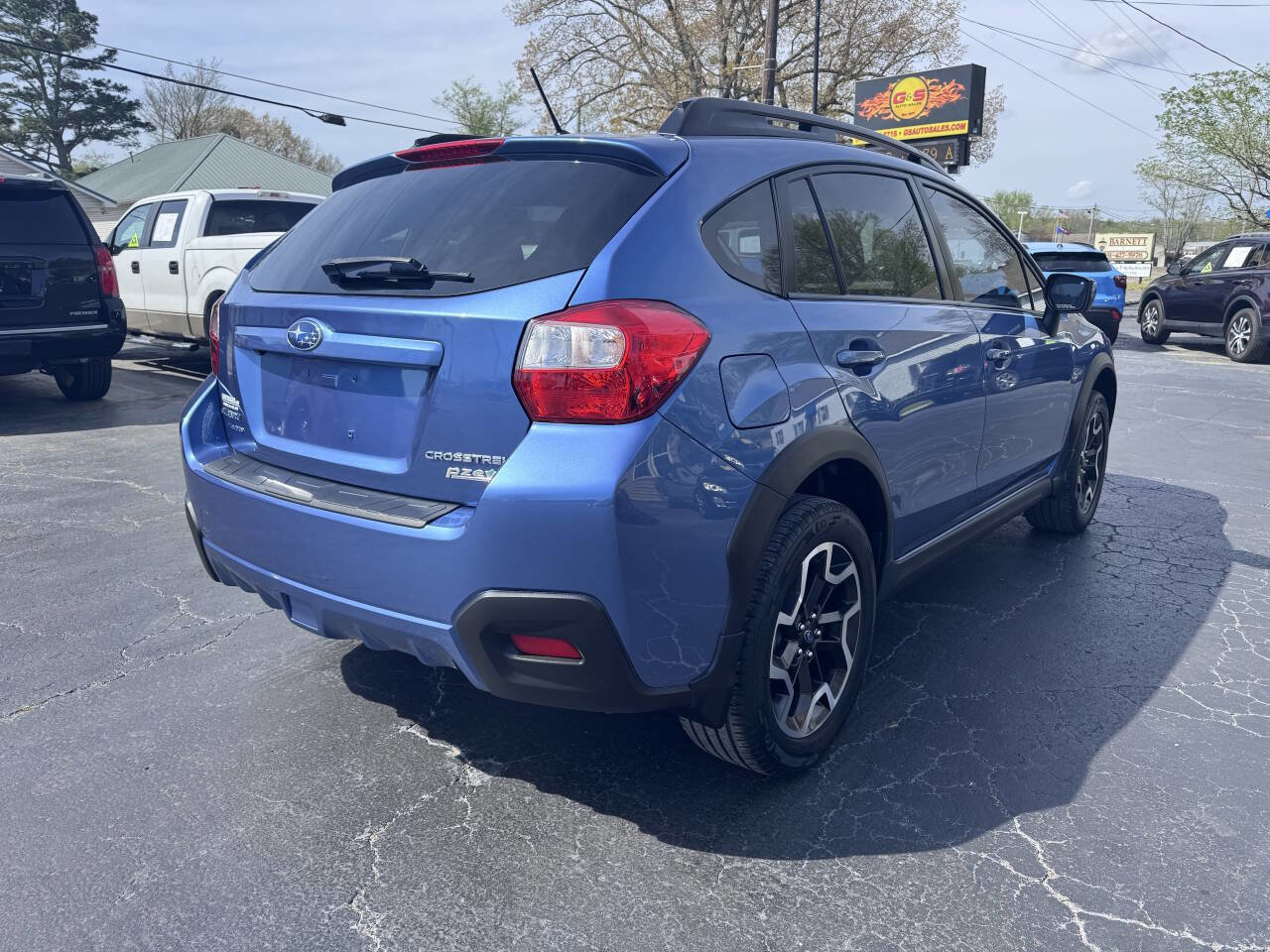 Used 2017 Subaru Crosstrek 2.0i Premium w/ Popular Package #2 image 6
