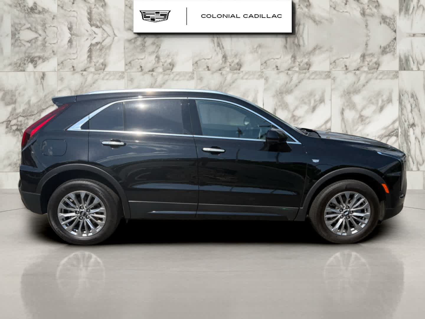 Used 2025 Cadillac XT4 Premium Luxury AWD/4WD image 6