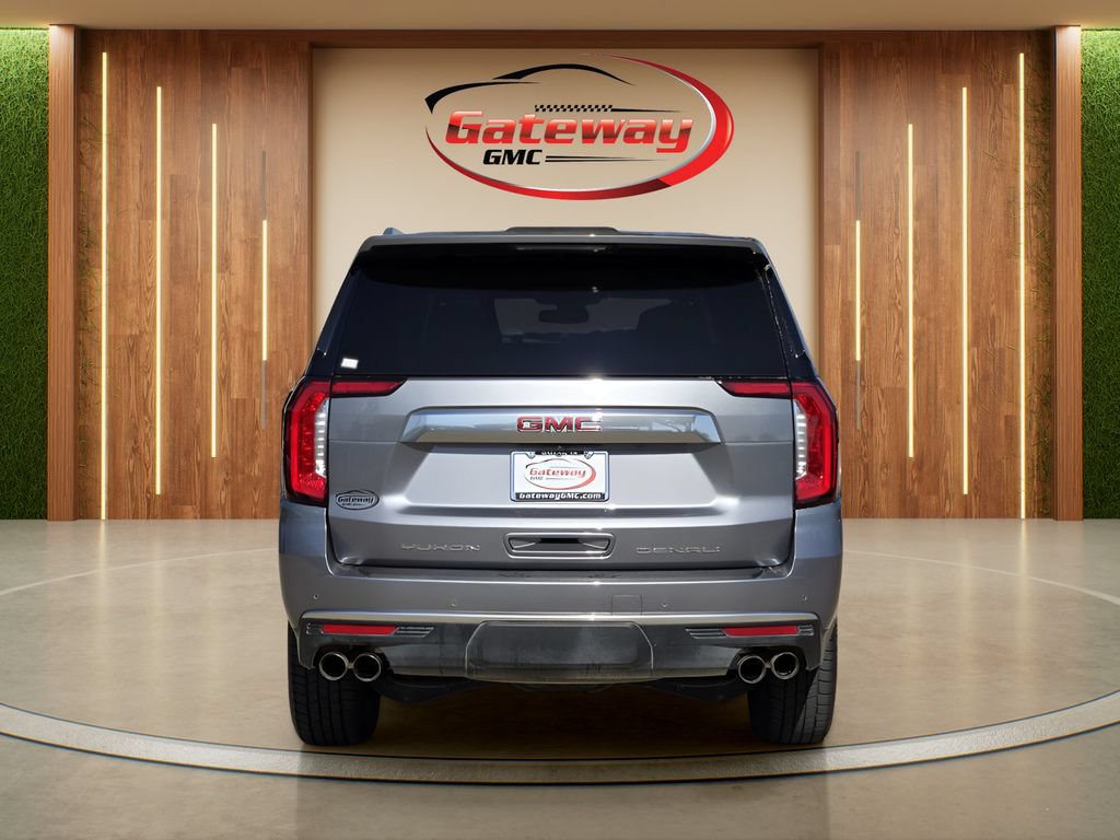 Used 2022 GMC Yukon XL Denali RWD image 6