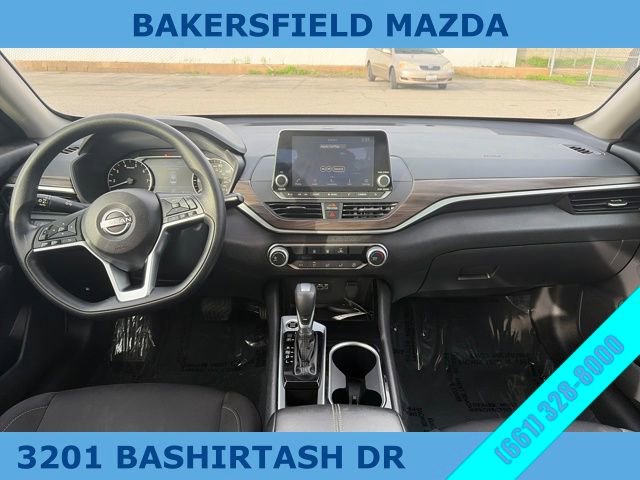 Used 2024 Nissan Altima 2.5 SV image 12