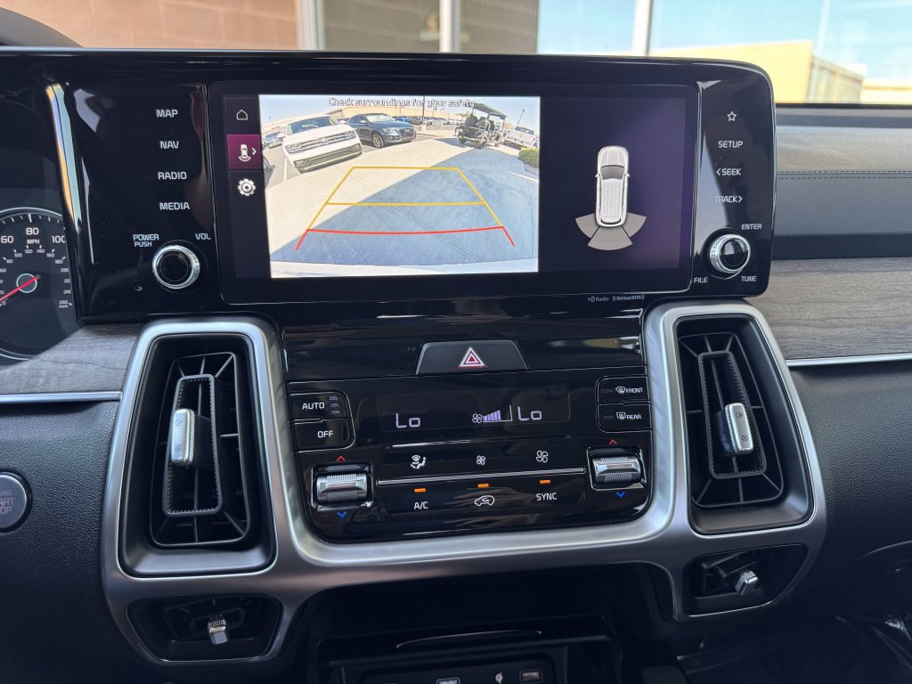 Used 2022 Kia Sorento EX w/ Panoramic Sunroof Package FWD image 19