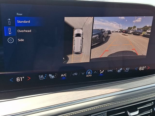 Used 2026 Chevrolet Suburban Premier AWD/4WD image 14