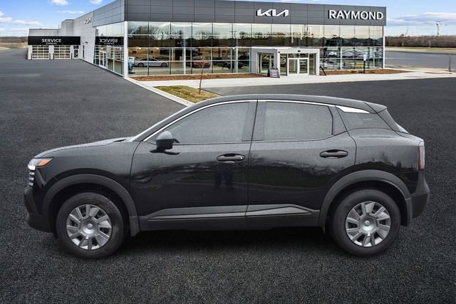 Used 2025 Nissan Kicks S image 6
