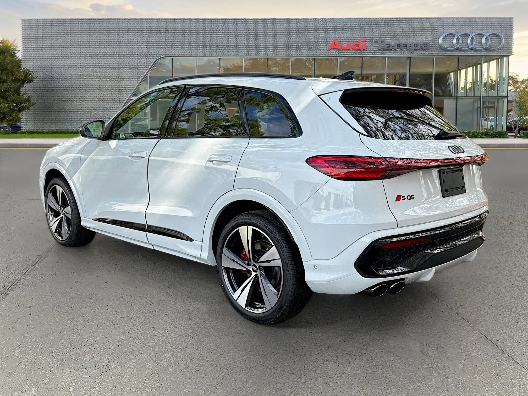 New 2025 Audi SQ5 Premium Plus image 5