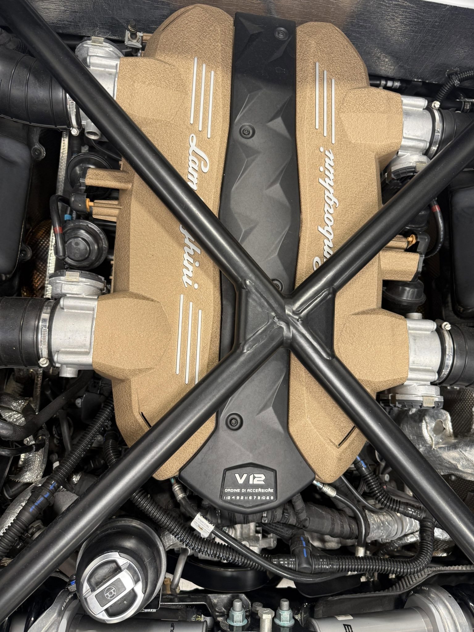 Used 2021 Lamborghini Aventador SVJ AWD/4WD image 67