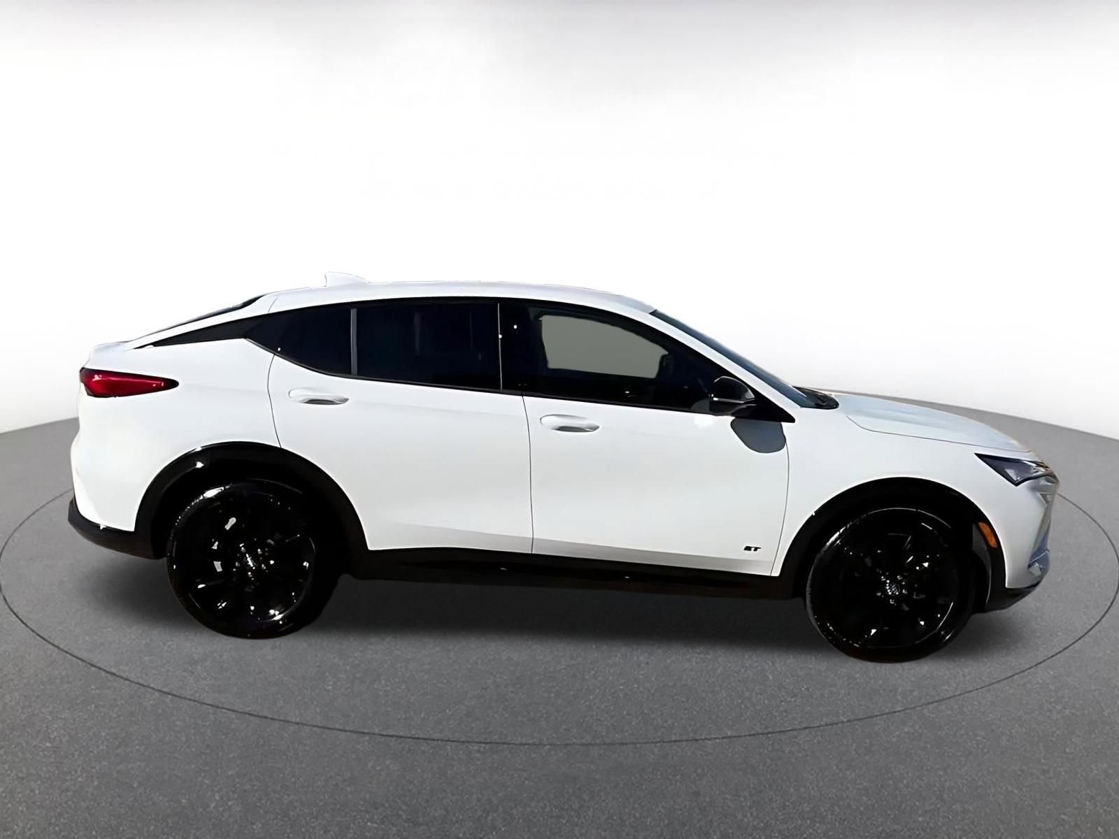 Used 2025 Buick Envista Sport Touring image 15