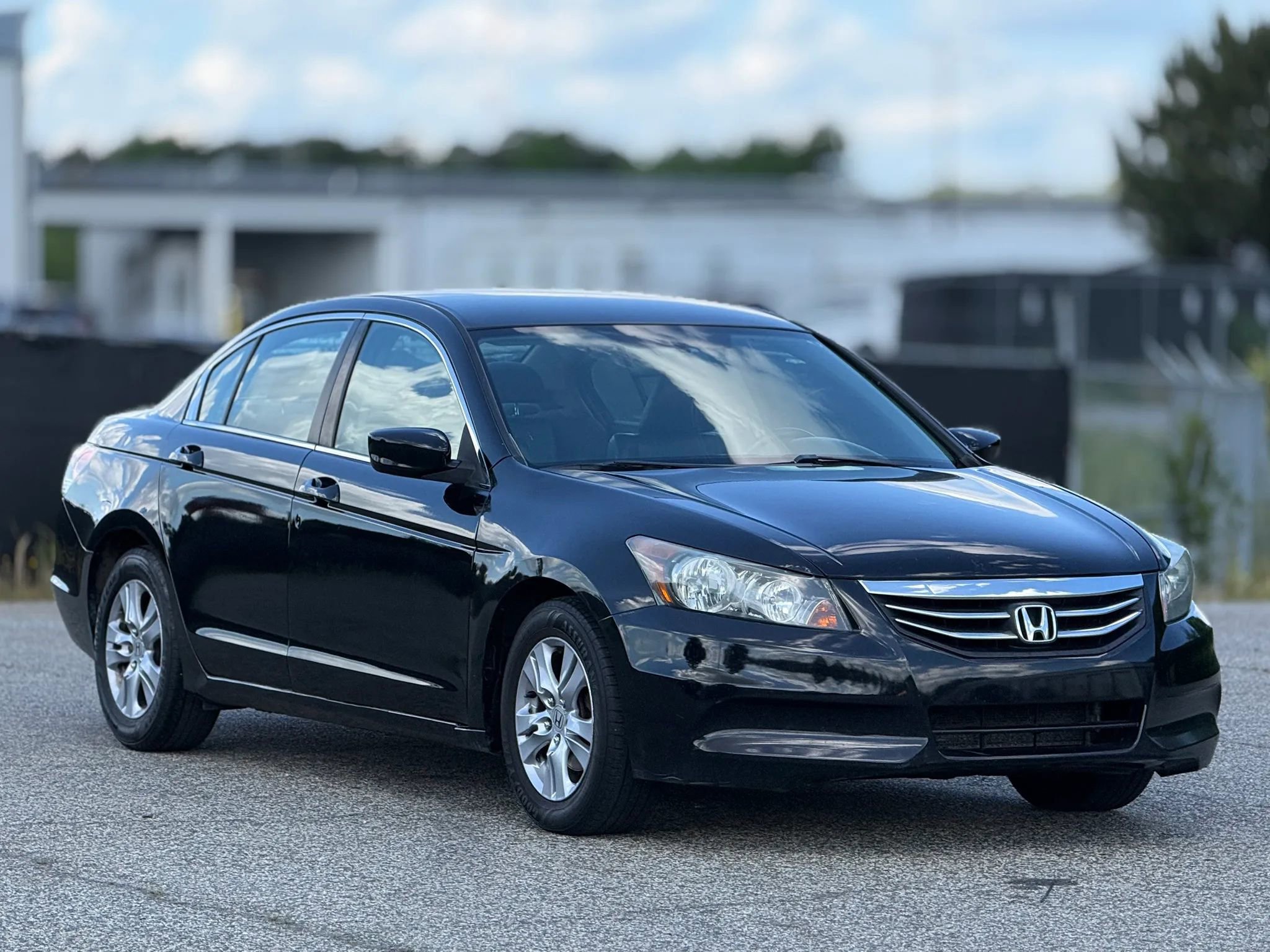 Used 2012 Honda Accord SE image 1