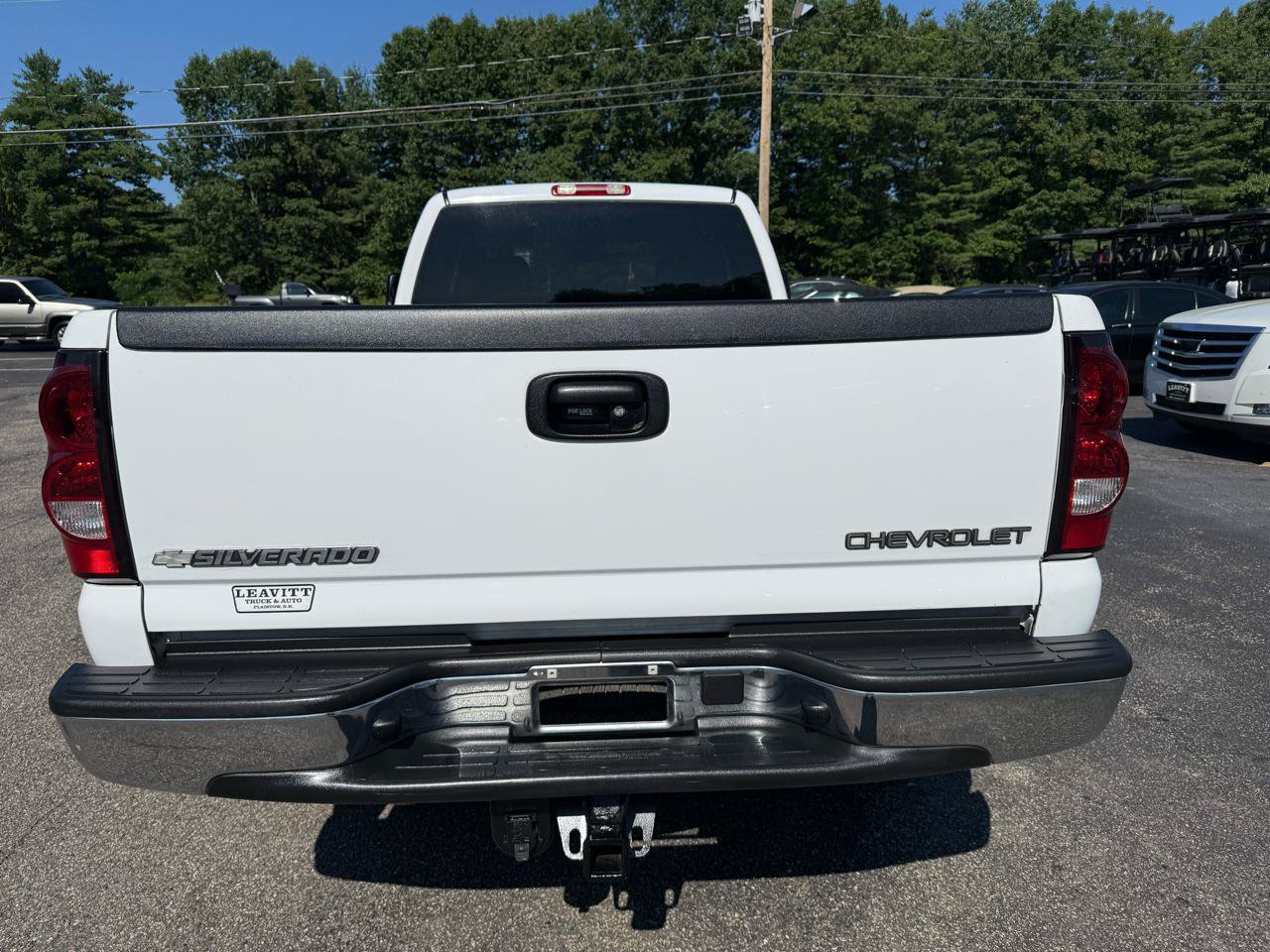 Used 2004 Chevrolet Silverado 2500 LS w/ Skid Plate Package AWD/4WD image 6