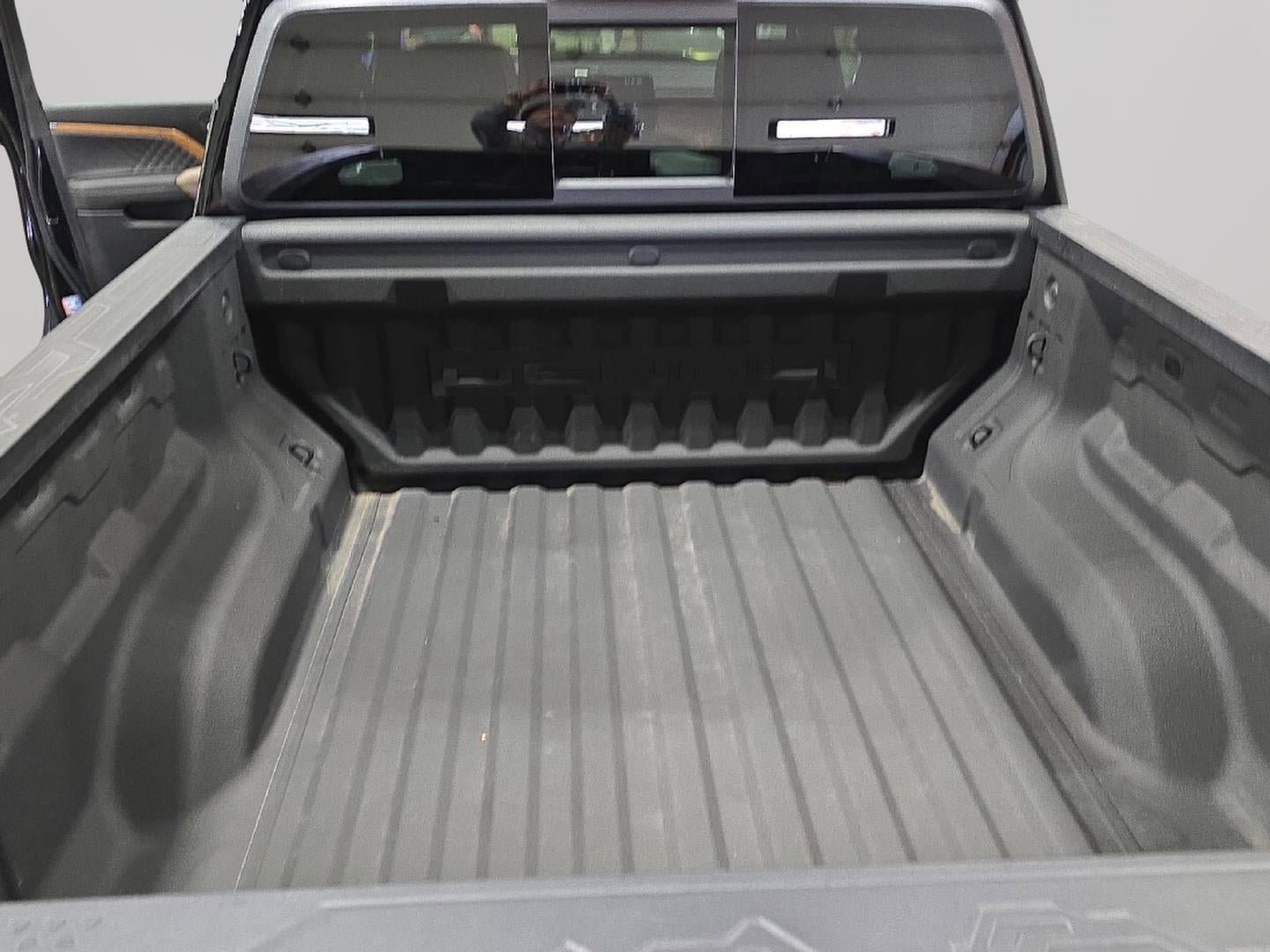 Used 2024 GMC Canyon Denali AWD/4WD image 22