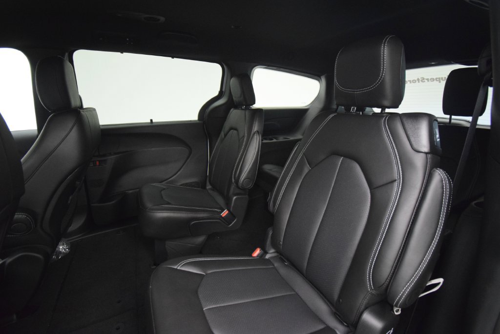 New 2027 Chrysler Pacifica LX FWD image 34