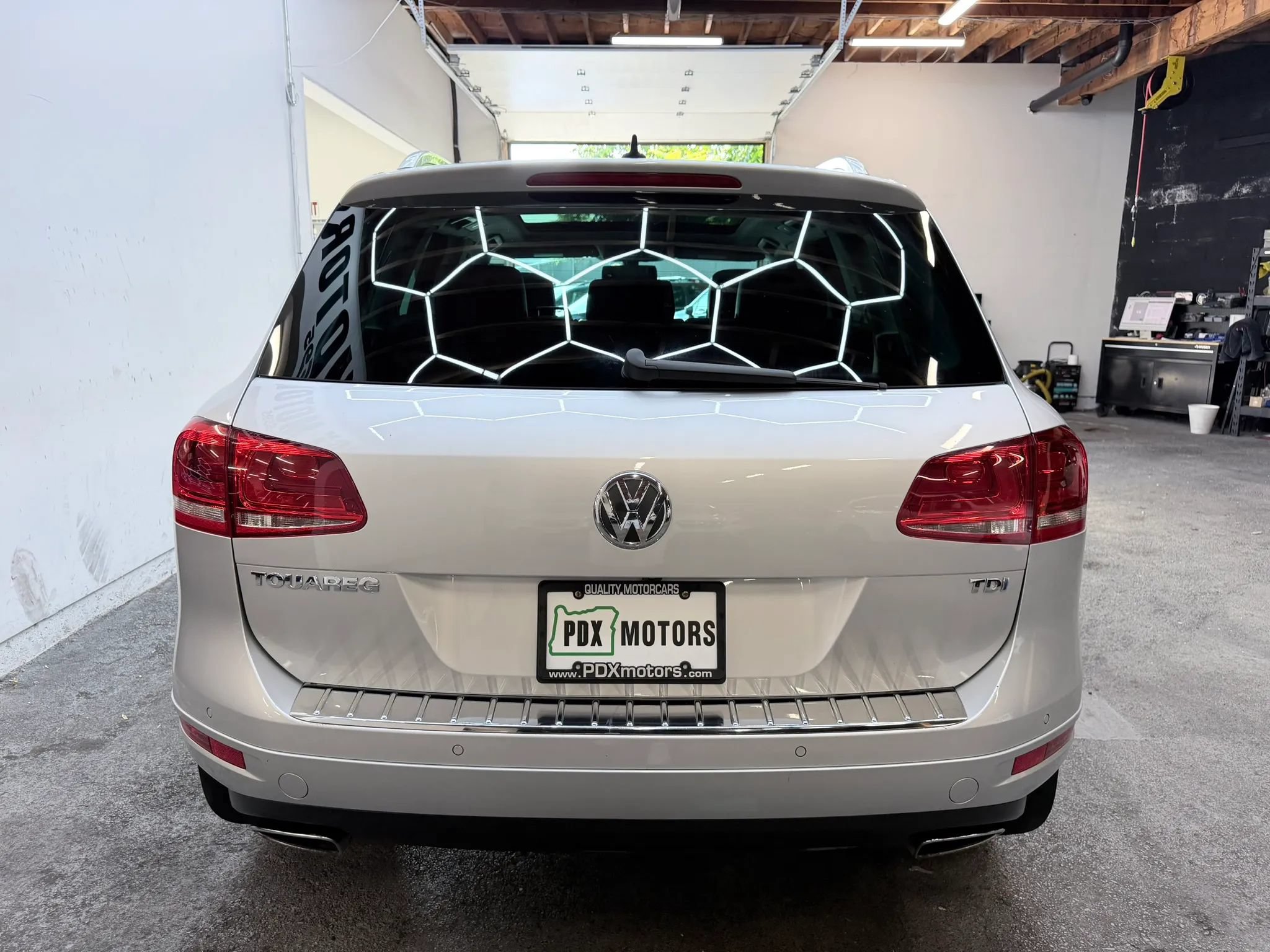 Used 2013 Volkswagen Touareg Executive AWD/4WD image 7