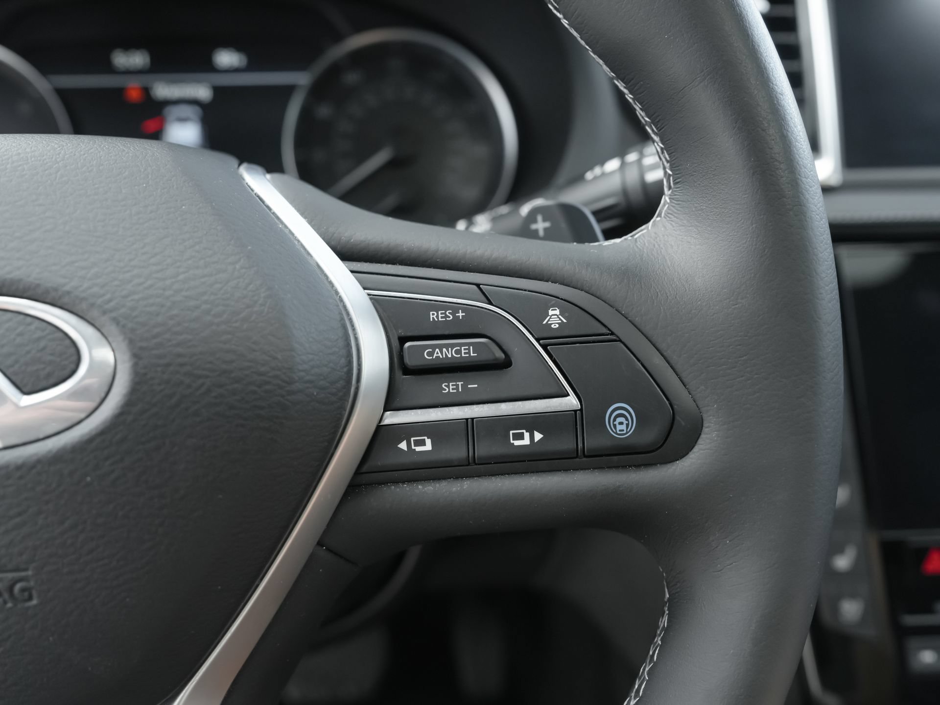 Certified 2024 INFINITI QX55 Essential AWD/4WD image 37