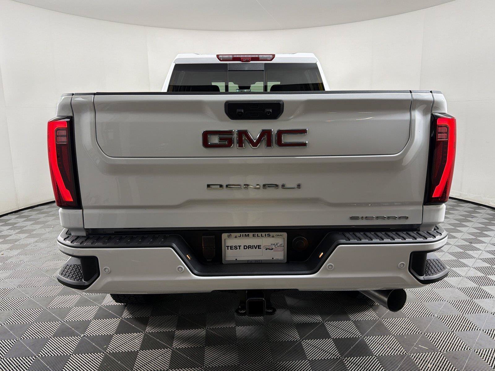 New 2026 GMC Sierra 2500 Denali w/ Denali Reserve Package AWD/4WD image 5