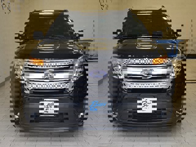 Used 2014 Ford Explorer XLT w/ Equipment Group 202A image 2