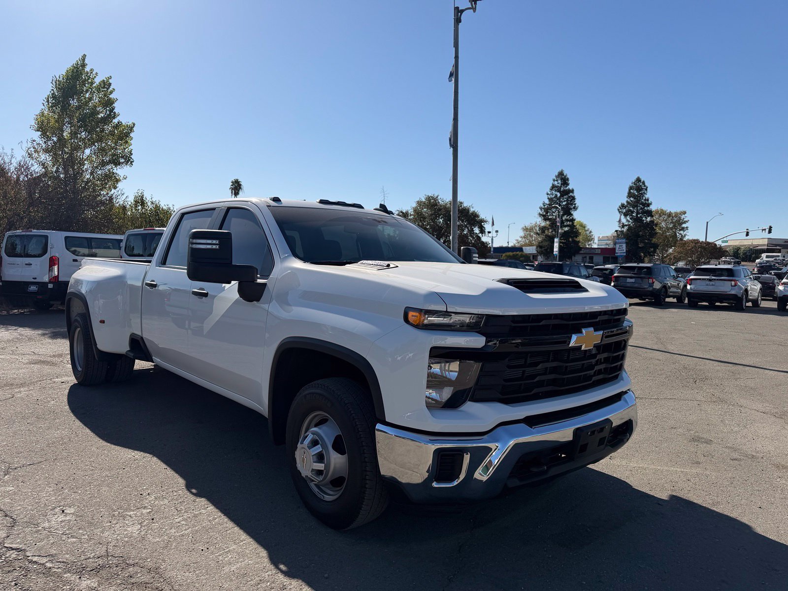 Used 2025 Chevrolet Silverado 3500 W/T RWD image 7