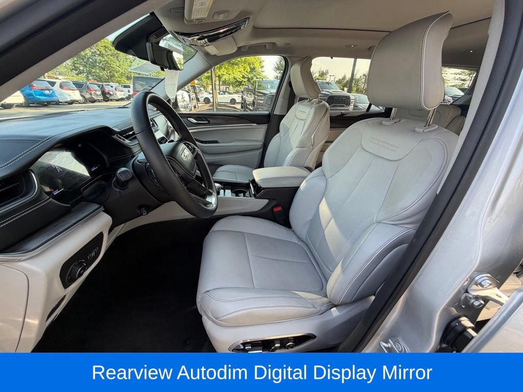 Certified 2021 Jeep Grand Cherokee L Overland w/ Luxury Tech Group IV AWD/4WD image 22