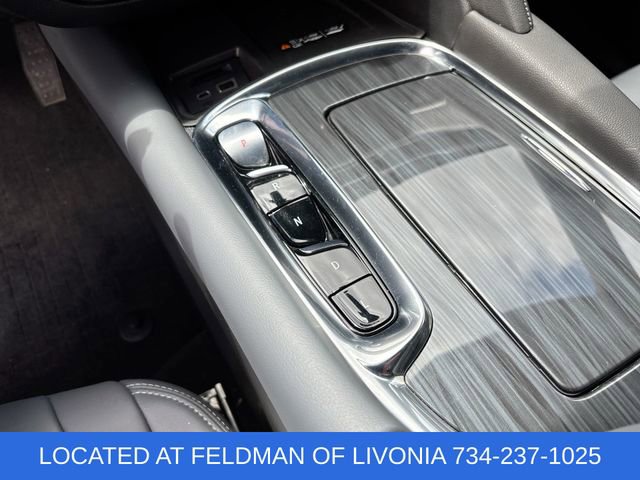 Certified 2024 Buick Enclave Essence w/ Sport Touring Edition FWD image 15