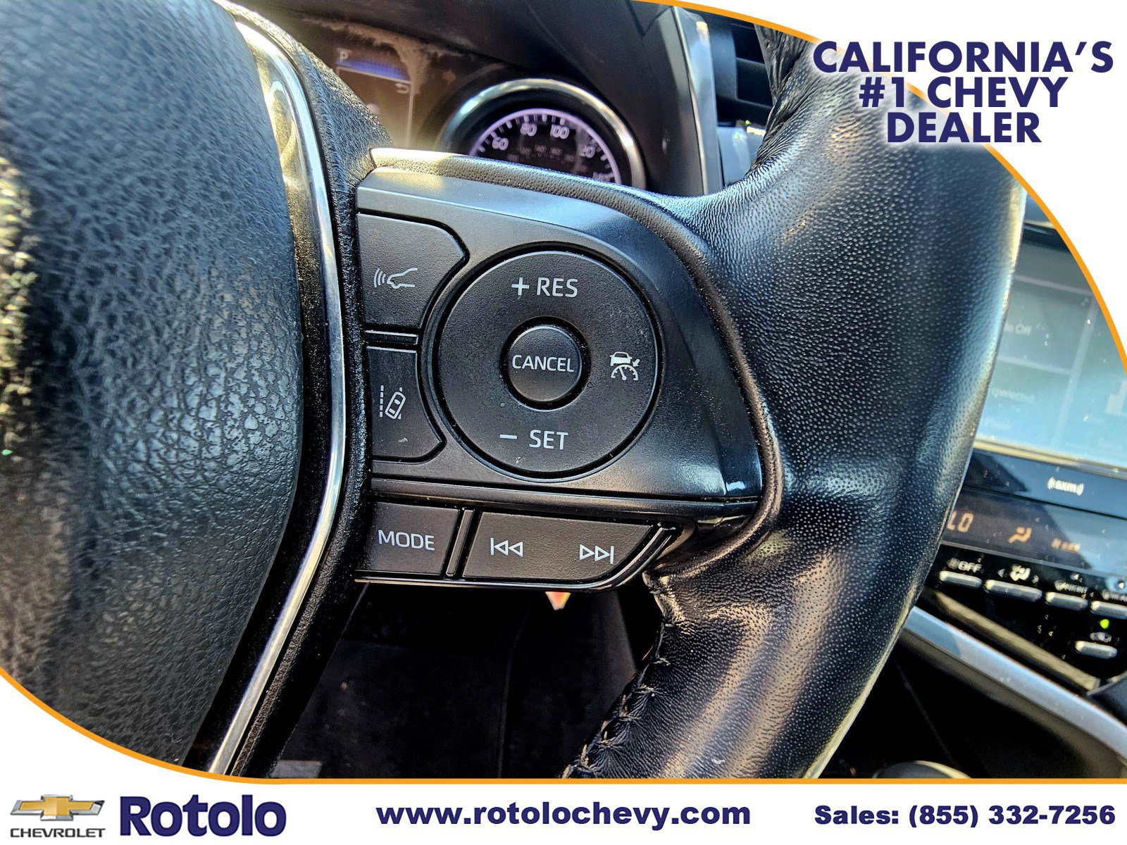 Used 2020 Toyota Camry SE w/ Carpet Mat Package image 19