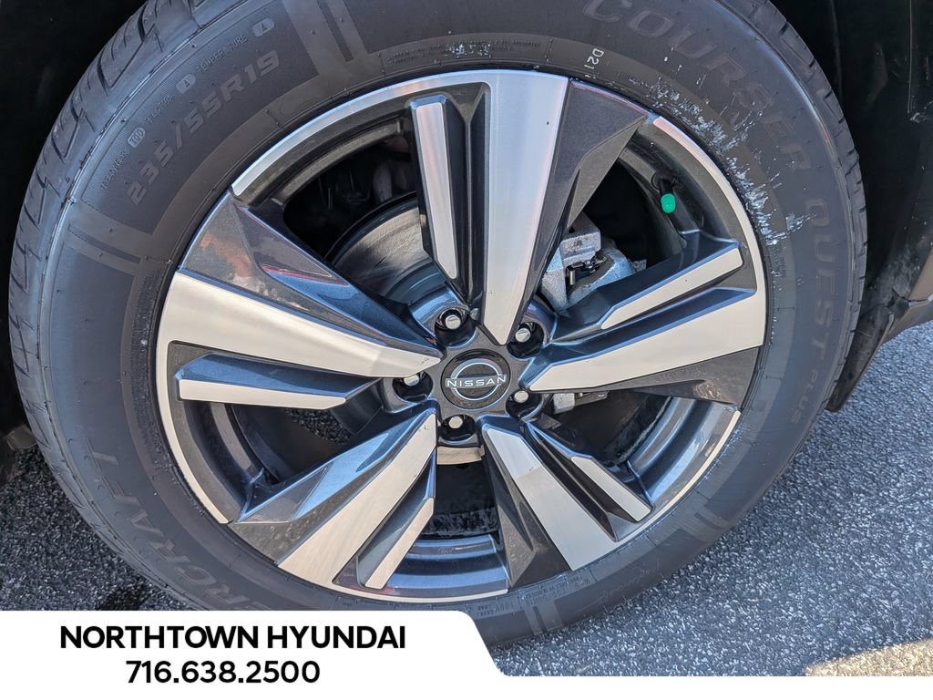 Used 2026 Nissan Rogue SL AWD/4WD image 43