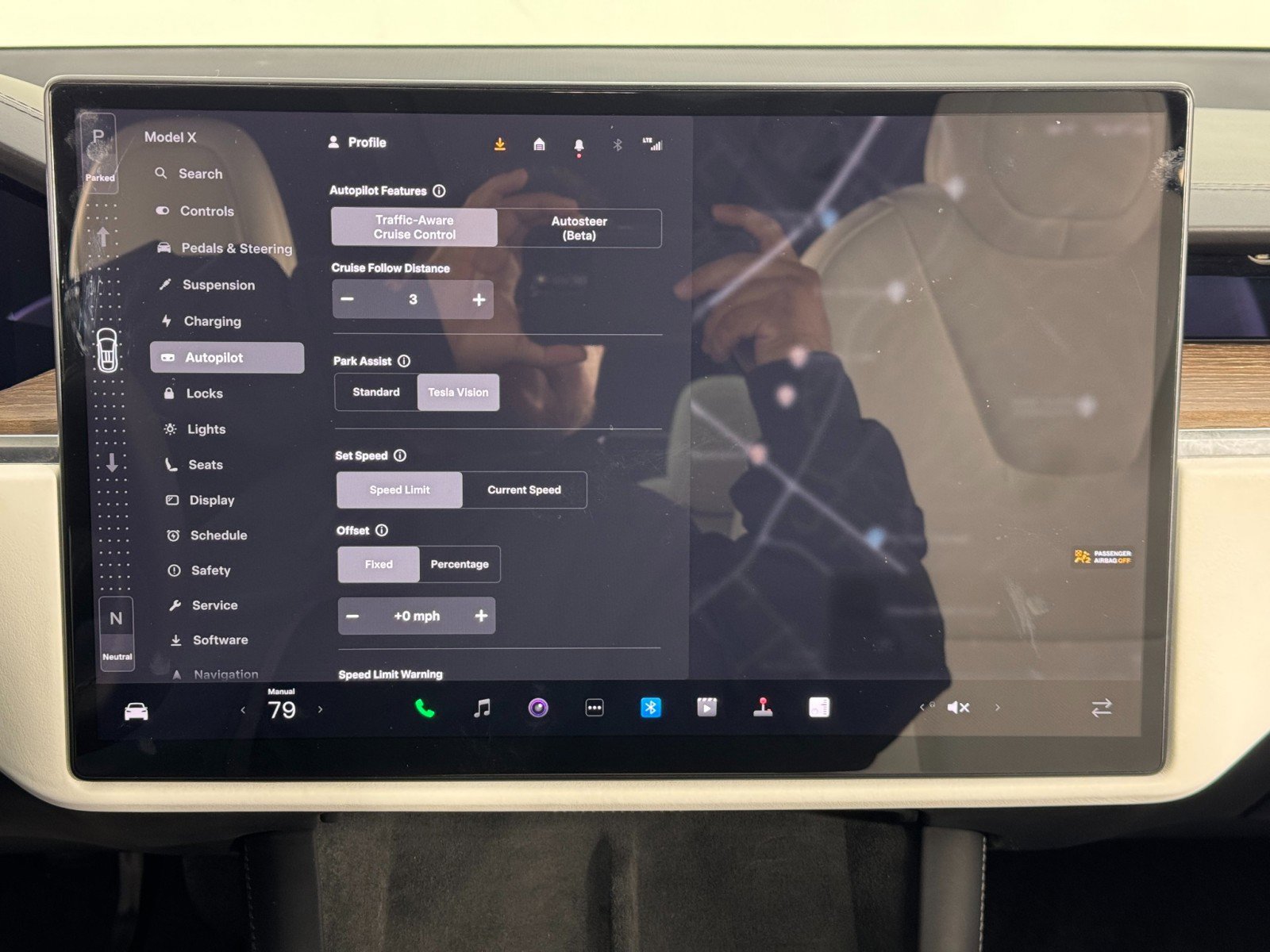 Used 2022 Tesla Model X image 24