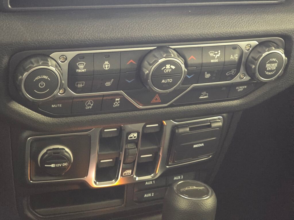 New 2026 Jeep Gladiator Sport image 23