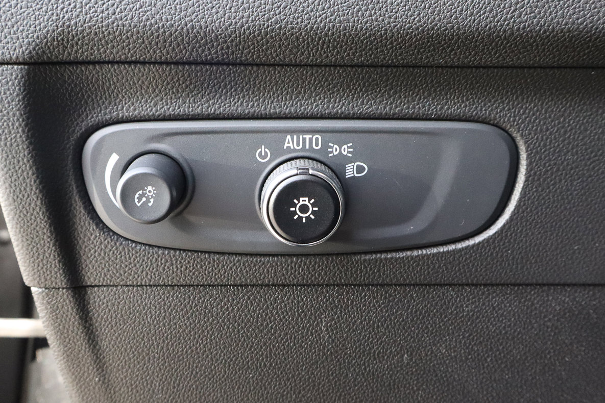 Used 2021 Buick Envision Preferred image 16