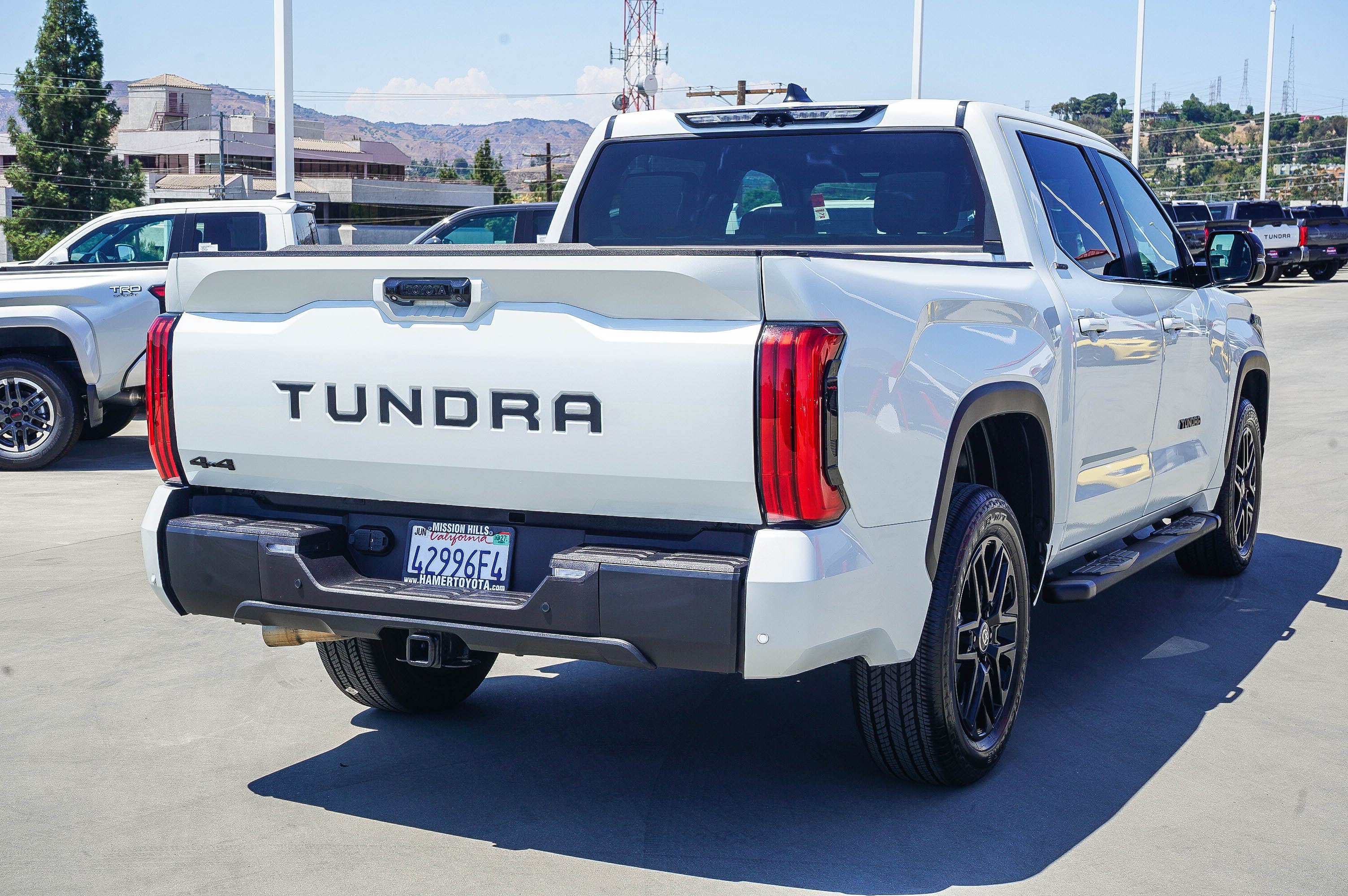 Certified 2025 Toyota Tundra Limited AWD/4WD image 7