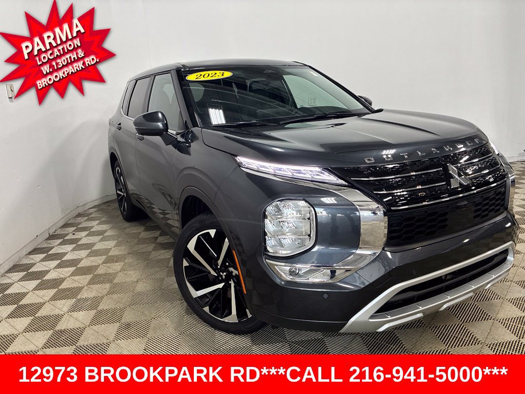 Used 2024 Mitsubishi Outlander FWD image 3