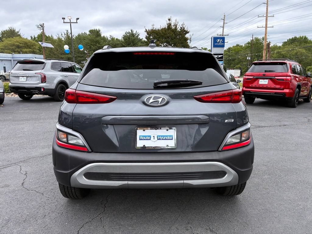 Used 2022 Hyundai Kona SEL w/ Cargo Package AWD/4WD image 6