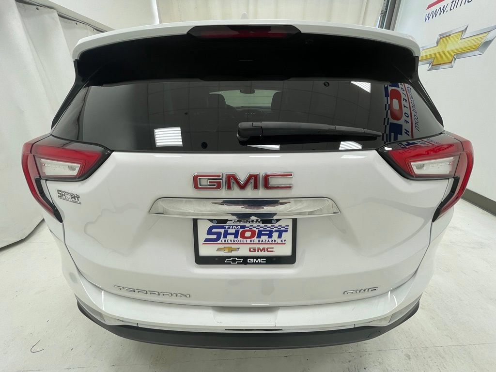 Used 2022 GMC Terrain SLT AWD/4WD image 6