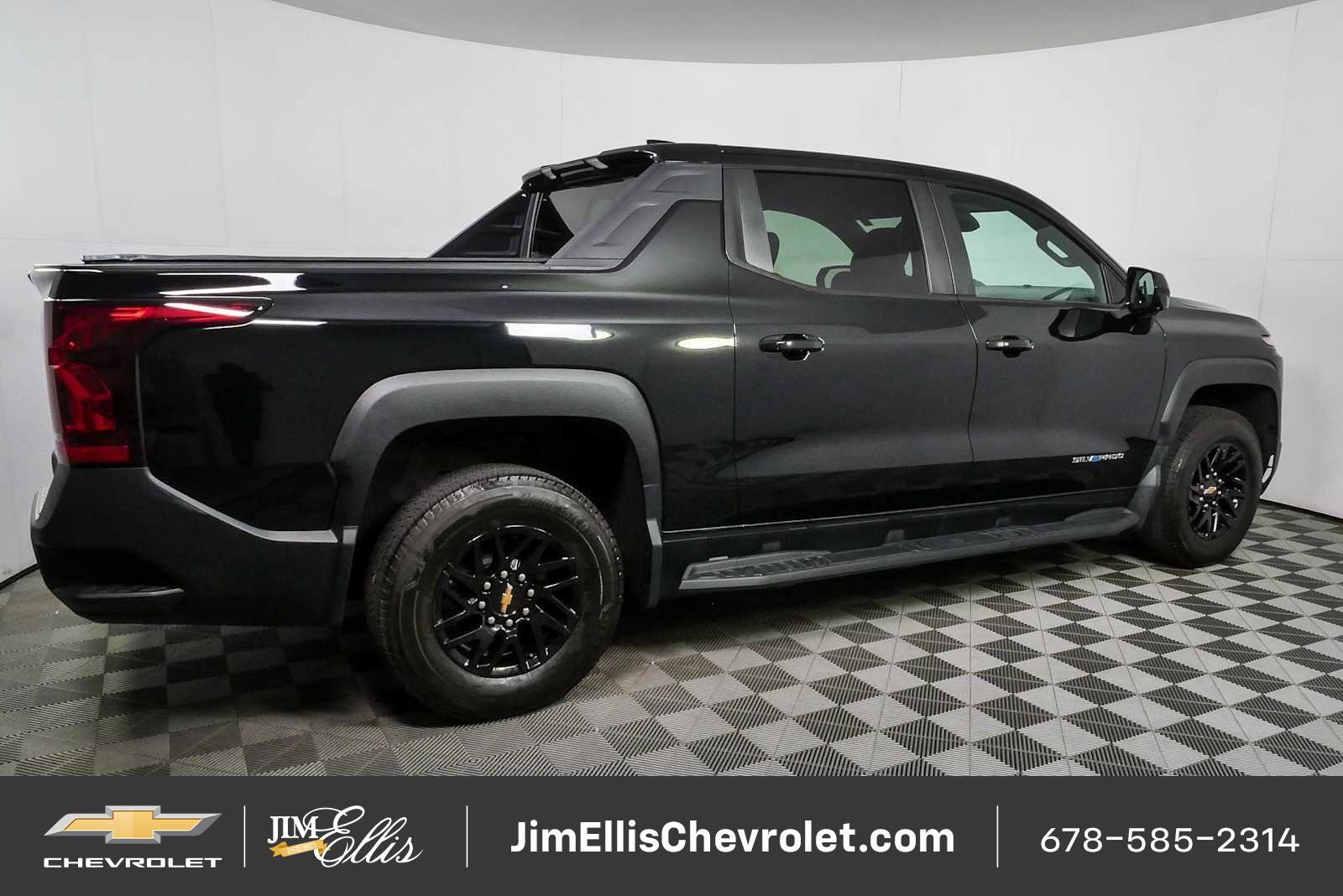 New 2024 Chevrolet Silverado EV W/T AWD/4WD image 2