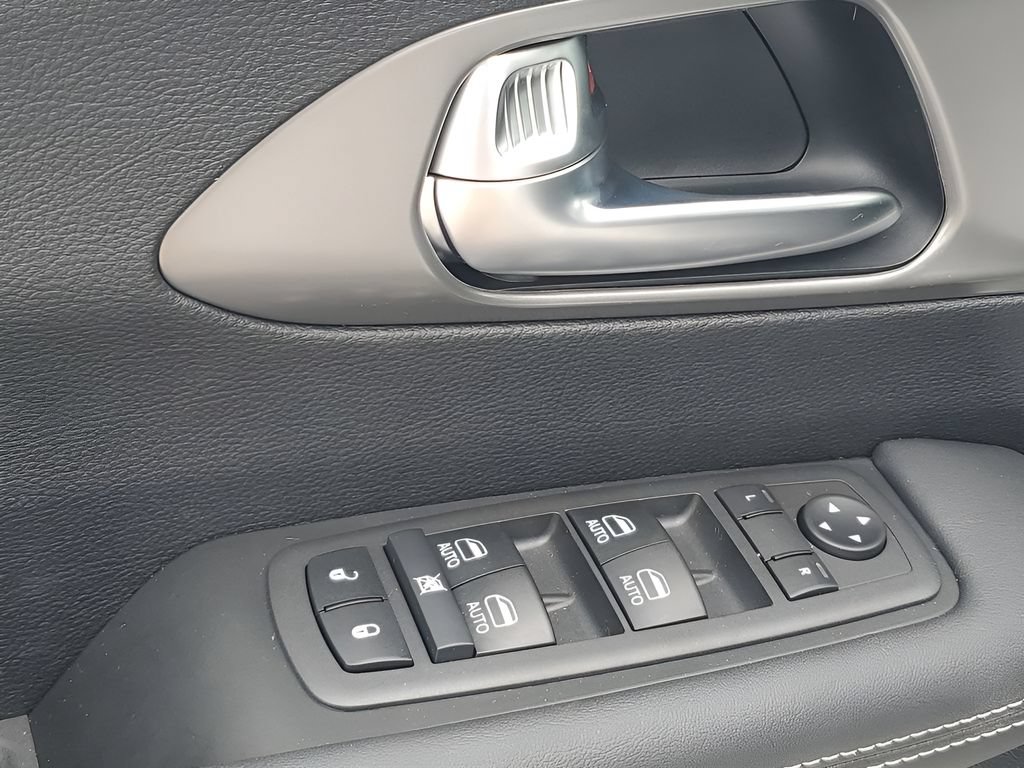 New 2026 Chrysler Voyager LX FWD image 44