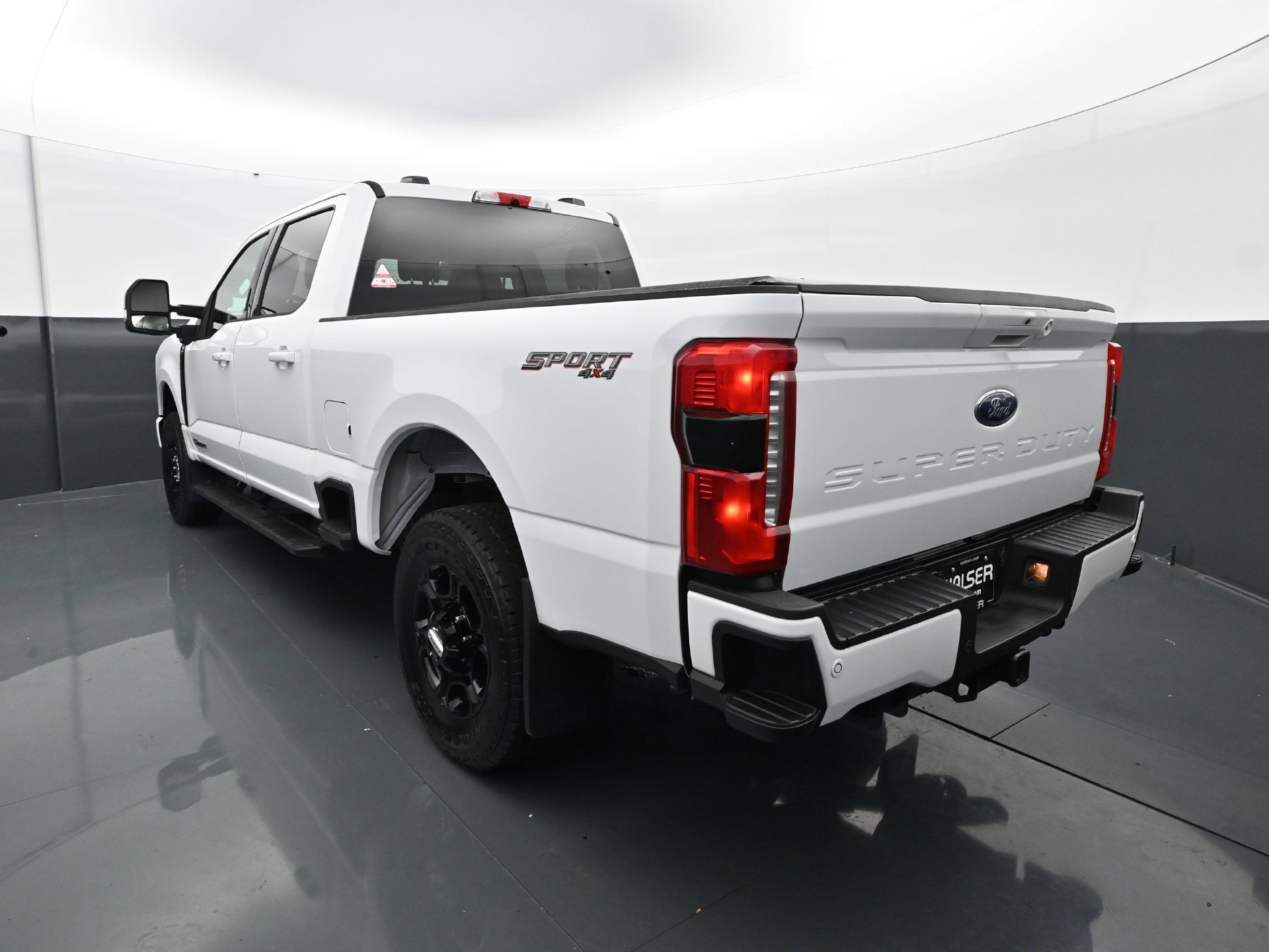 Used 2024 Ford F250 XLT w/ XLT Premium Package AWD/4WD image 5
