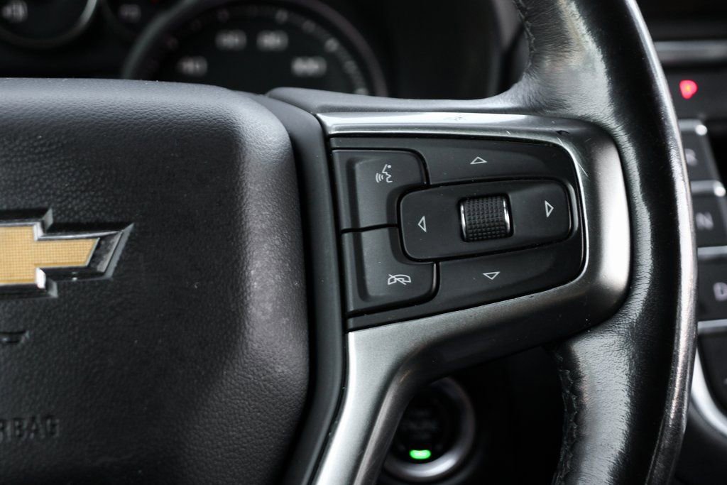 Used 2021 Chevrolet Suburban LS w/ Driver Alert Package image 23