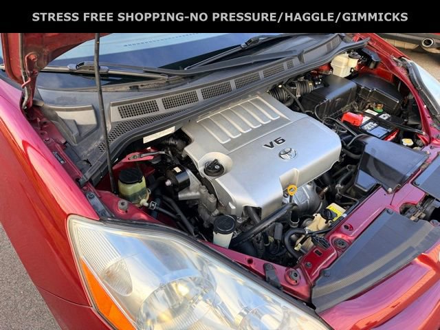 Used 2010 Toyota Sienna XLE image 9