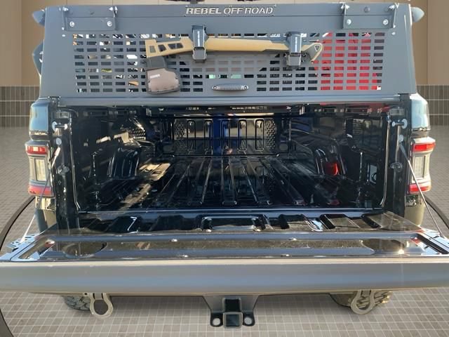 Used 2023 Jeep Gladiator Sport AWD/4WD image 28