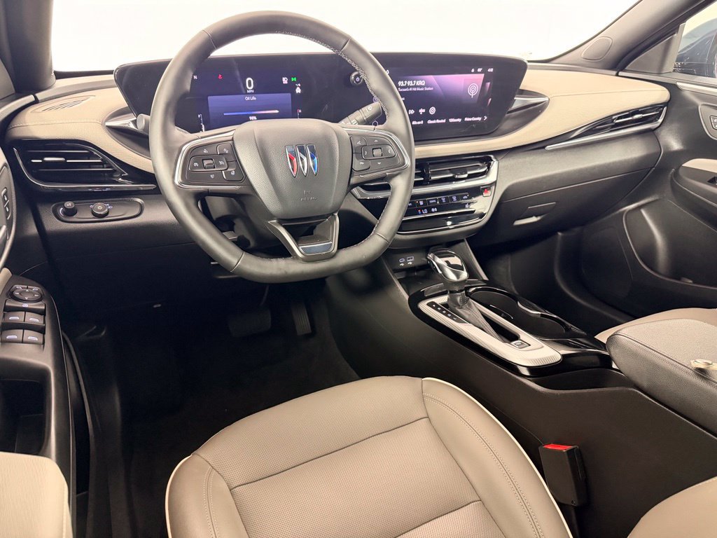 Used 2025 Buick Envista Avenir FWD image 23